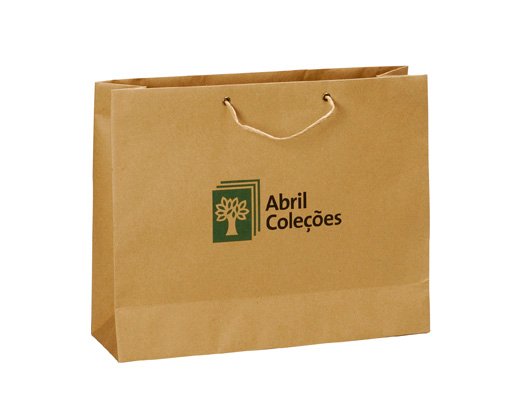 Sacolas personalizadas como ferramenta de marketing, exibindo logotipos de marcas em diferentes materiais e designs, destacando o impacto visual